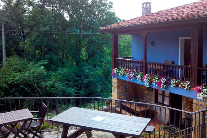 Casa de La Casona de Cardes
