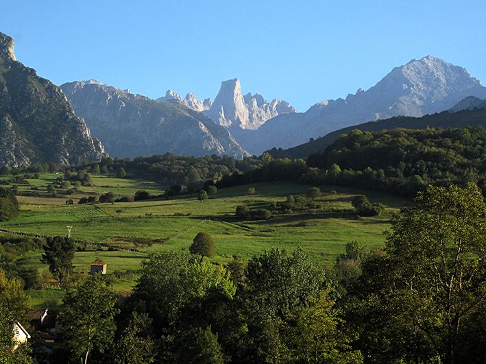 Picos de Europa, Naranjo de Bulnes